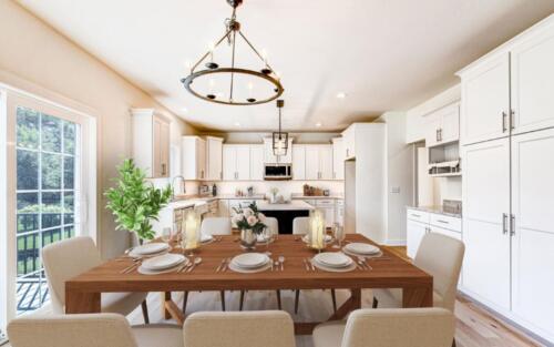 Beautiful eat-in kitchen